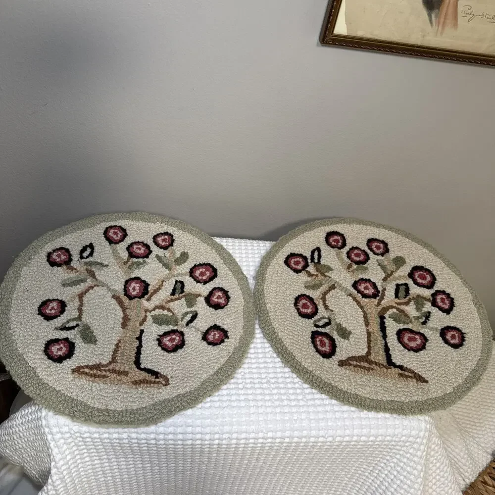 Chandler Four Corners Tree of Life Wool Hooked Chair Pads Set of 2 14” Round Vtg